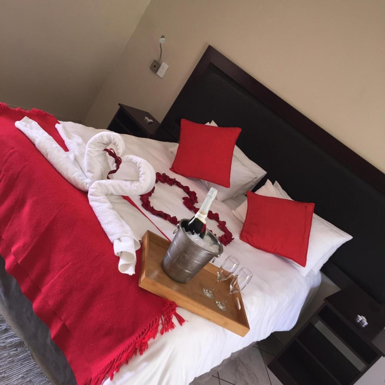 Manor Hills Guest Lodge Rustenburg Zewnętrze zdjęcie
