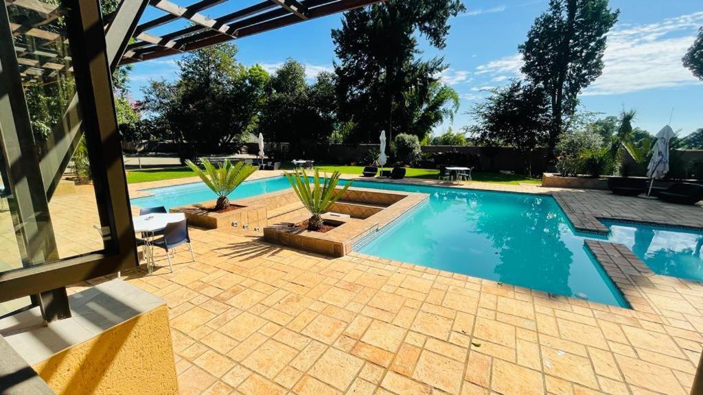 Manor Hills Guest Lodge Rustenburg Zewnętrze zdjęcie