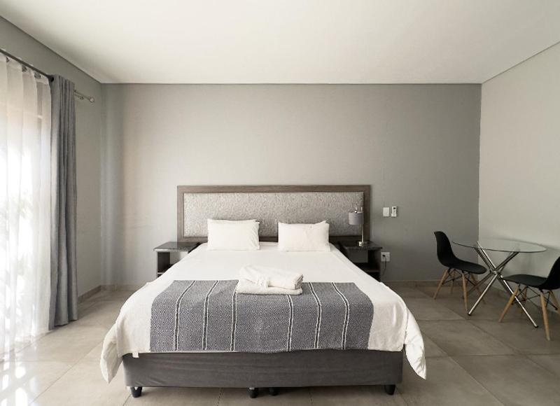 Manor Hills Guest Lodge Rustenburg Zewnętrze zdjęcie